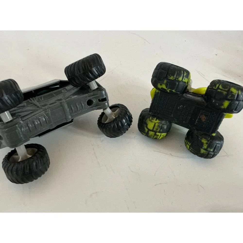 Hot Wheels Monster Jam Truck Lot Spider-Man Grave Digger Small Scale Toy Truck